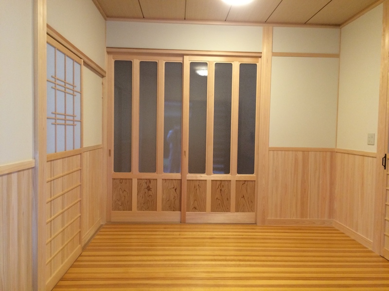 倉吉市　木造住宅：外装タイルで仕上げたおしゃれな外壁の家